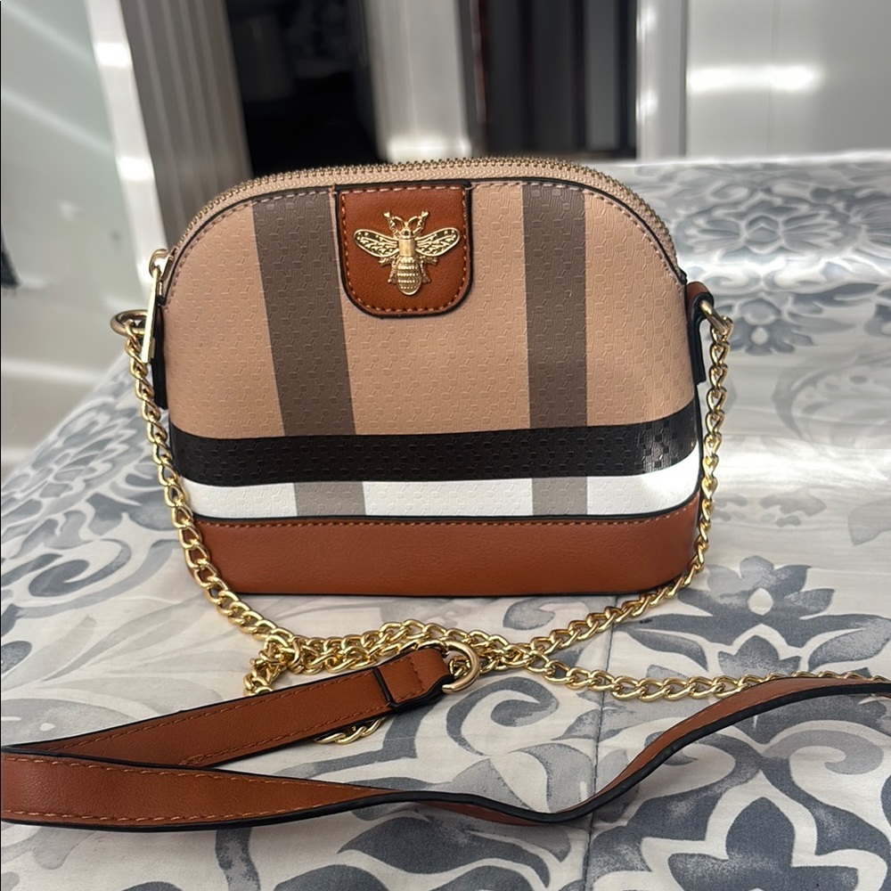 Elegant Tan and Brown Crossbody Bag